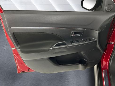 Used 2022 Mitsubishi Outlander Sport ES FWD image 12