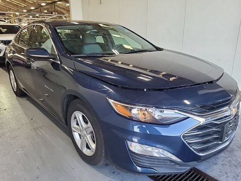 Used 2022 Chevrolet Malibu LT FWD image 3