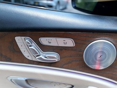 Used 2019 Mercedes-Benz E 300 4MATIC w/ Parking Assistance Package image 7