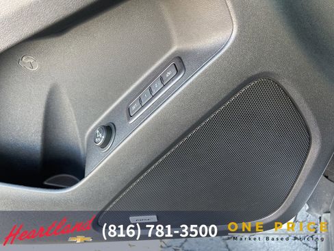Used 2018 Chevrolet Equinox Premier image 19