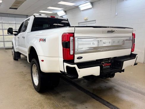 Used 2023 Ford F450 Limited w/ FX4 Off-Road Package image 8