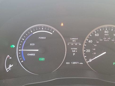 Used 2013 Lexus ES 300h image 38