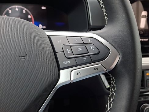 Certified 2025 Volkswagen Taos S image 20