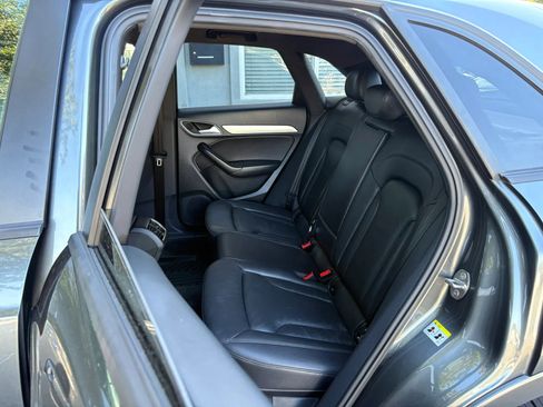 Used 2018 Audi Q3 2.0T Premium w/ Convenience Package FWD image 12