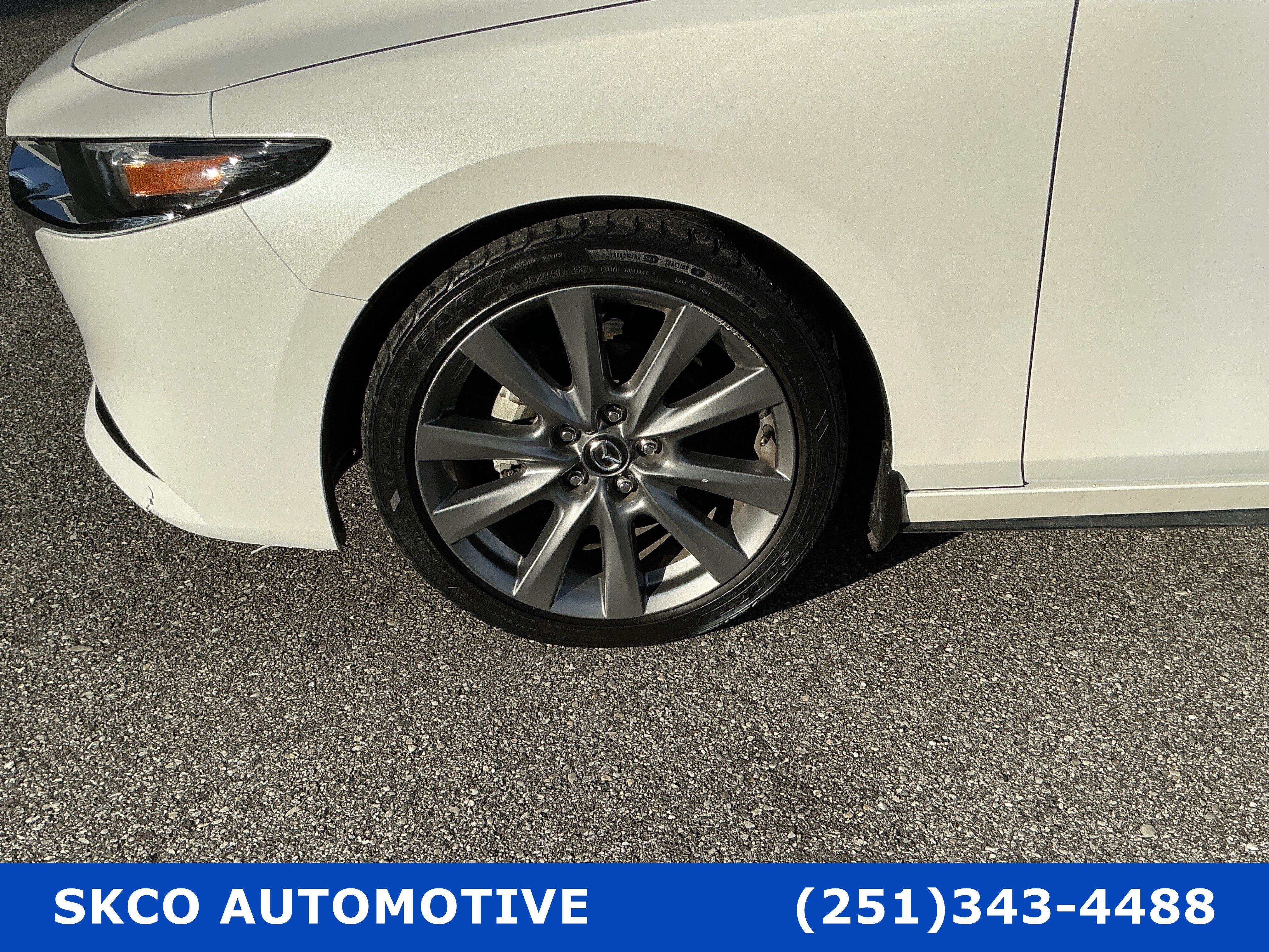 Used 2025 MAZDA MAZDA3 s FWD image 9