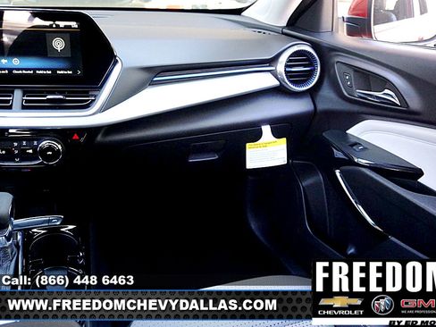 New 2026 Chevrolet Trax LT FWD image 30