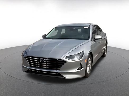 Used 2023 Hyundai Sonata SE FWD image 7