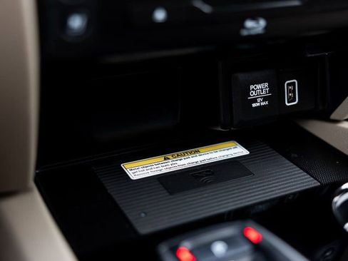 Used 2022 Honda Pilot Elite image 26