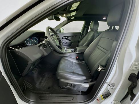 Used 2025 Land Rover Range Rover Evoque S image 13