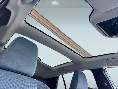 Used 2023 Lexus RZ 450e Premium image 26