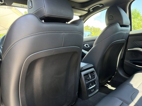 Certified 2025 BMW 330i Sedan RWD image 18