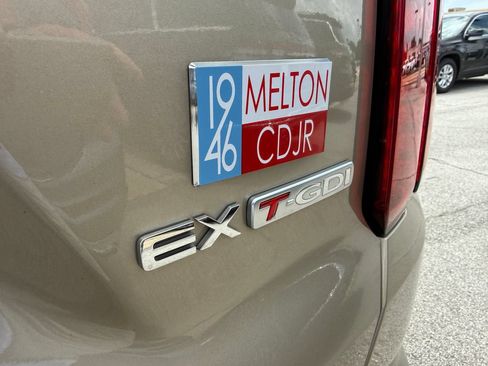 Used 2021 Kia Sorento EX w/ Panoramic Sunroof Package FWD image 28