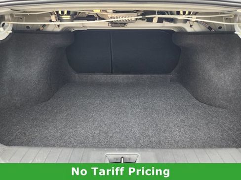 Certified 2025 Nissan Sentra SR w/ SR Premium Package FWD image 30
