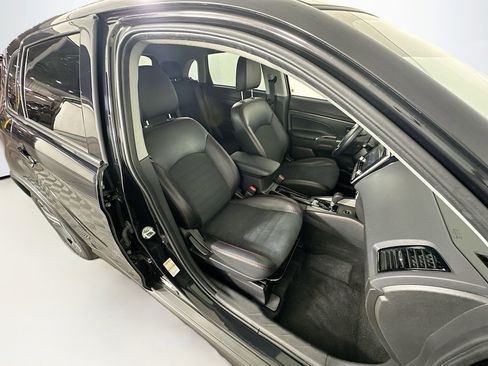 Used 2024 Mitsubishi Outlander Sport AWD image 31