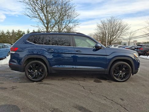 Certified 2023 Volkswagen Atlas SE image 7