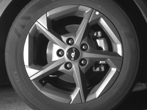 Used 2025 Kia K4 LXS image 13