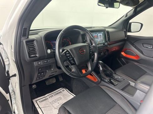 Used 2022 Nissan Frontier PRO-4X w/ Technology Package image 23