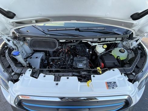 New 2024 Ford E-Transit Low Roof image 33