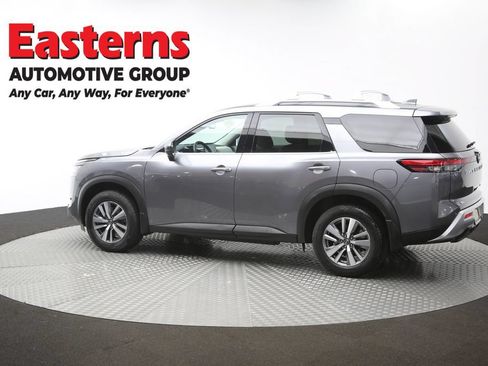 Used 2023 Nissan Pathfinder SL AWD/4WD image 62