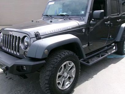 Used 2017 Jeep Wrangler Unlimited Rubicon w/ Connectivity Group