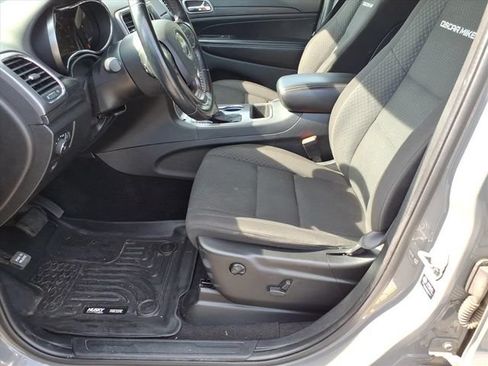 Used 2021 Jeep Grand Cherokee Freedom Edition AWD/4WD image 14
