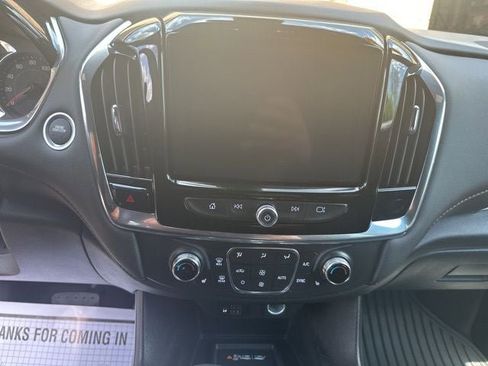 Used 2023 Chevrolet Traverse RS AWD/4WD image 12