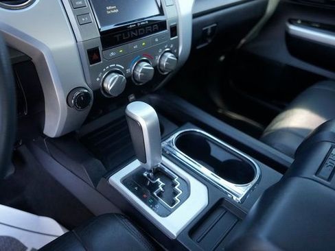 Used 2017 Toyota Tundra SR5 w/ SR5 Upgrade Package image 27