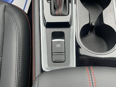 New 2025 Nissan Altima 2.5 SR image 29