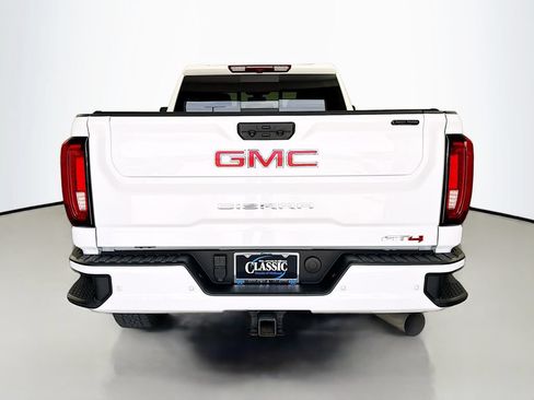 Used 2023 GMC Sierra 2500 AT4 w/ AT4 Preferred Package AWD/4WD image 6