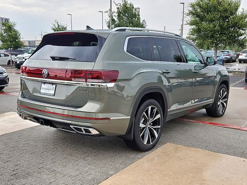 New 2026 Volkswagen Atlas SEL Premium R-Line image 3
