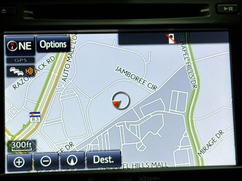 Used 2018 Toyota Highlander XLE image 22