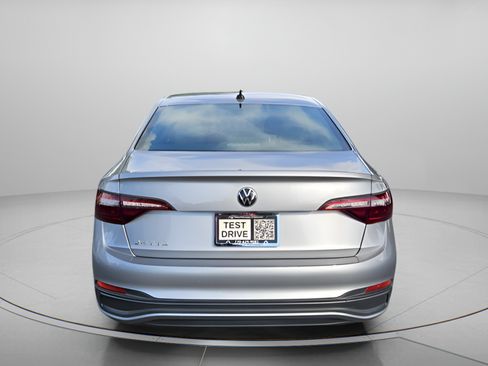 Used 2023 Volkswagen Jetta Sport FWD image 4