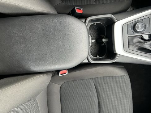 Certified 2025 Toyota RAV4 LE image 30