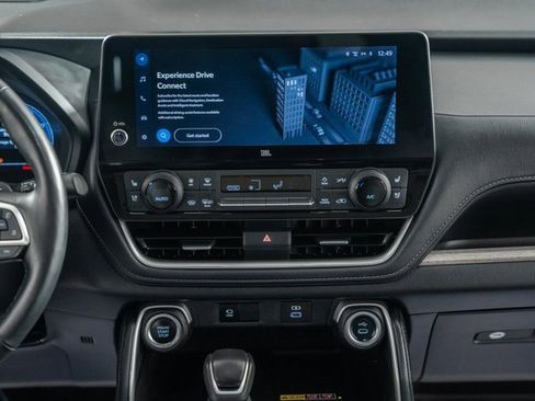 Used 2024 Toyota Grand Highlander Platinum image 24