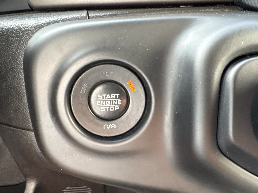 Used 2018 Jeep Wrangler Unlimited Sport S AWD/4WD image 29