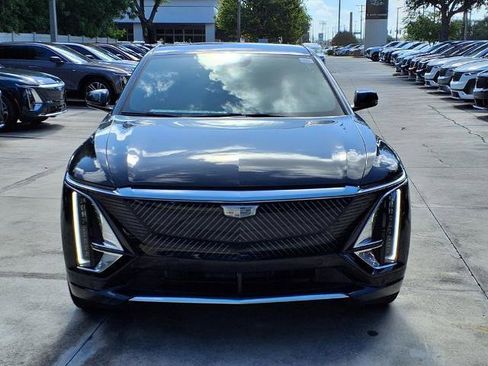 New 2025 Cadillac Lyriq Luxury image 5