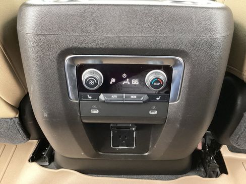 Used 2021 Chevrolet Tahoe Premier image 39