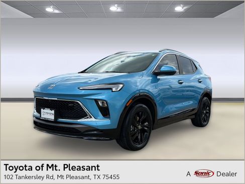 Used 2025 Buick Encore GX Sport Touring w/ Advanced Technology Package FWD image 1