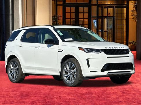 New 2025 Land Rover Discovery Sport S image 8