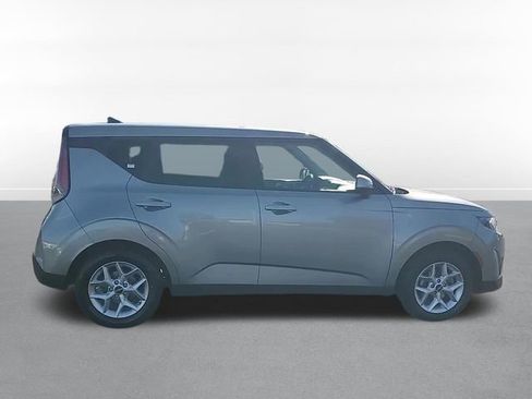 Used 2023 Kia Soul LX w/ Option Group 015 image 4