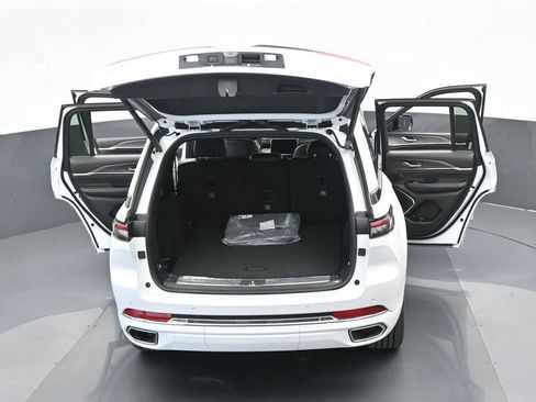 Used 2024 Jeep Grand Cherokee Overland image 63