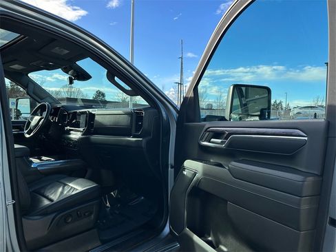 Used 2024 Chevrolet Silverado 2500 LTZ w/ LTZ Convenience Package image 13