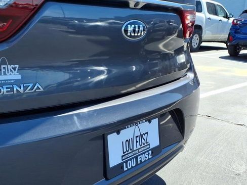 Used 2018 Kia Cadenza Premium w/ Paint Protection Package FWD image 33