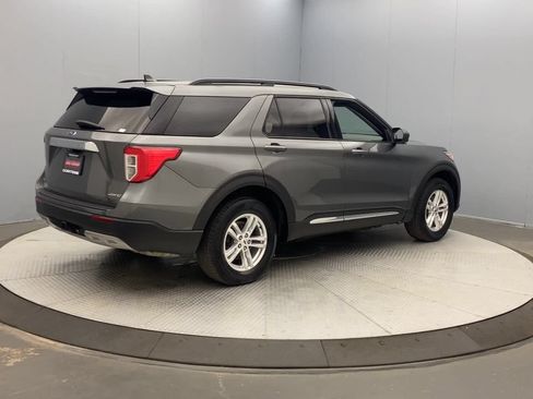 Used 2023 Ford Explorer XLT w/ Equipment Group 202A AWD/4WD image 5