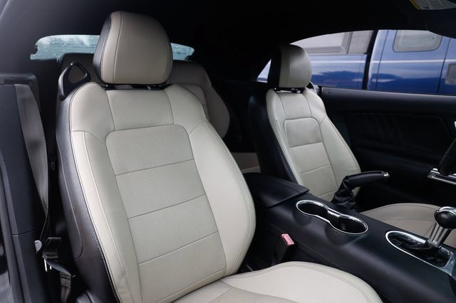 Used 2018 Ford Mustang Premium RWD image 22