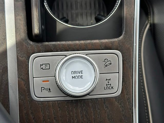 Used 2023 Genesis GV80 3.5T w/ Prestige Package AWD/4WD image 33