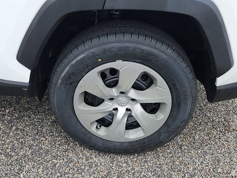 Used 2019 Toyota RAV4 LE w/ All Weather Liner Package AWD/4WD image 8