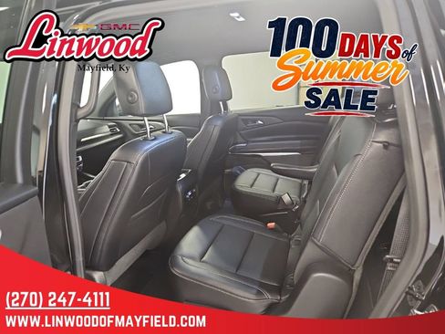 Used 2026 Chevrolet Traverse LT AWD/4WD image 12