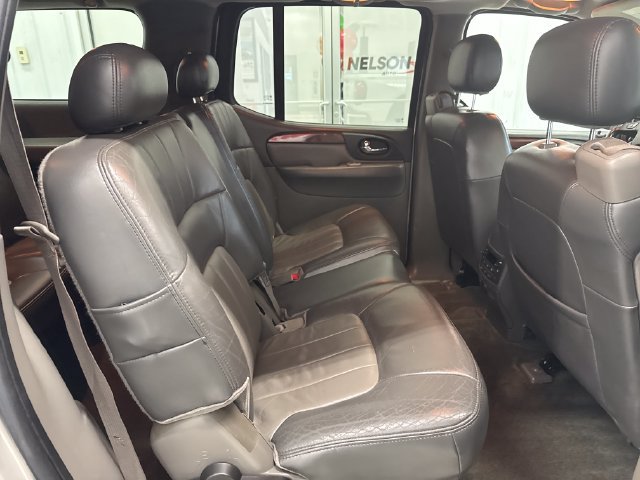 Used 2004 GMC Envoy XL SLT w/ 1SD Preferred Equipment Group AWD/4WD image 31