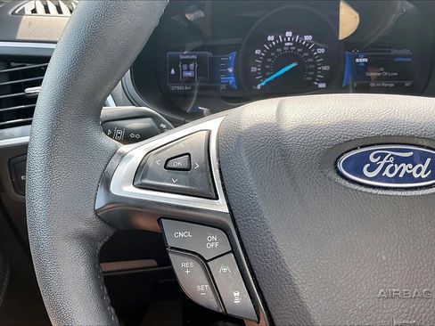 Used 2023 Ford Explorer Limited w/ Limited Technology Package AWD/4WD image 22
